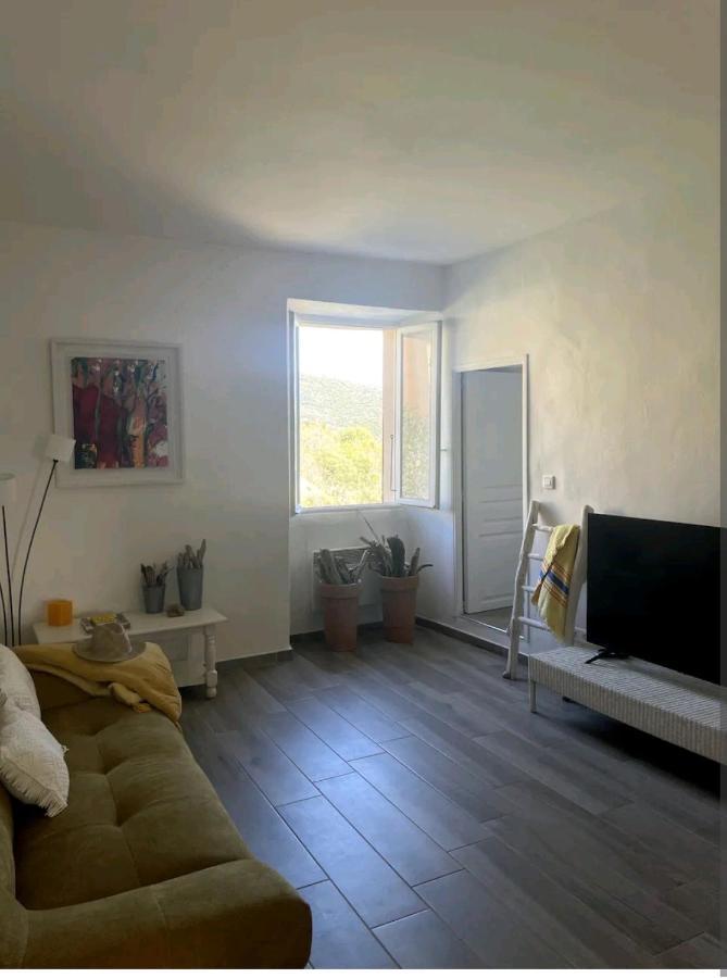 Appartement Vue Mer En Plein Centre De Каржез Экстерьер фото